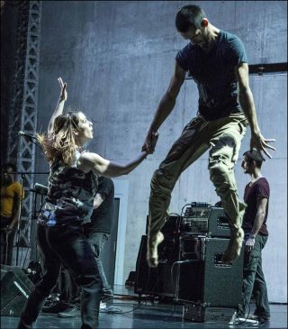 Frank Micheletti (Cie Kubilai Khan Investigations) et Mugstar, Volt(s) Face, 2013