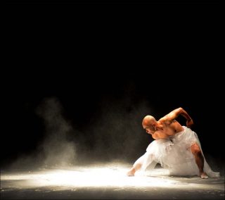 Salt, Eko Supriyanto (EkosDance Company), 2017