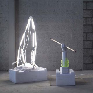 Anaïs Borie, L’épopée de Prométhée, 2018. Triptyque d'objets (2 lampes, 1 horloge)