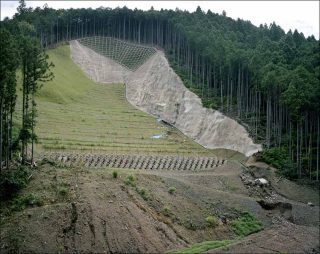 Landfall. Hongucho Hongu, Tanabe, Wakayama prefecture, photo, Julien Guinand