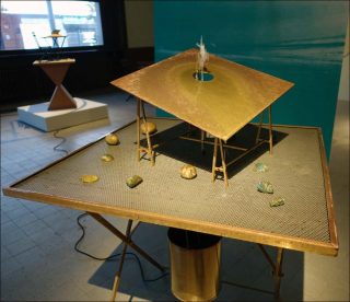 La Moustache cachée dans la barbe, installation, Francisco Tropa