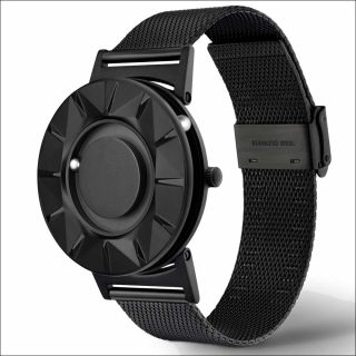 Nick Gu pour Eone Timepieces, montre tactile Bradley Element, 2017