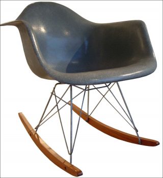 Charles et Ray Eames, fauteuil RAR, 1950