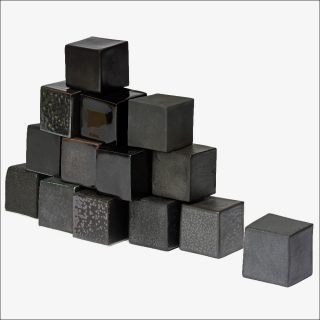 Emmanuel Boos, Cubes noirs Sèvres 07.0, 2018