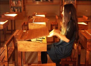 Emma Dusong, Classe, 2012.