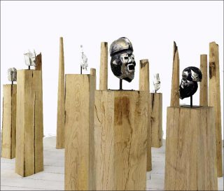 Theaster Gates, Vue de l’exposition « Amalgam », Palais de Tokyo, 2019.