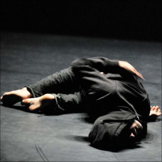 Aïcha M'Barek et Hafiz Dhaou (Cie Chatha), Kawa, 2009