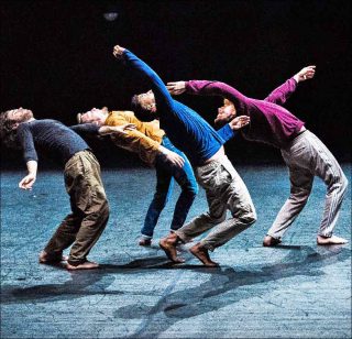 Naïf Production (Mathieu Desseigne-Ravel, Sylvain Bouillet, Lucien Reynès), Des gens qui dansent (Petite histoire des quantités négligeables), 2018