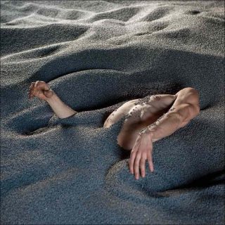 Boris Gibé (Cie Les Choses de Rien), L'Absolu, 2017