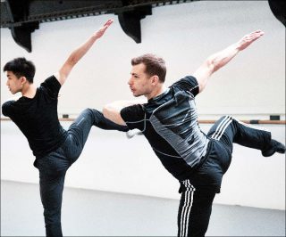Ballet de l'Opéra national de Paris (répétitions), León, Lightfoot / Van Manen, 2019