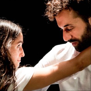 Aris Papadopoulos et Martha Pasakopoulou (Cie Arisandmartha), touching.just, 2017