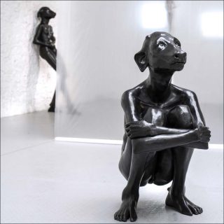 Prune Nourry, Squatting Holy Daughter, 2010.