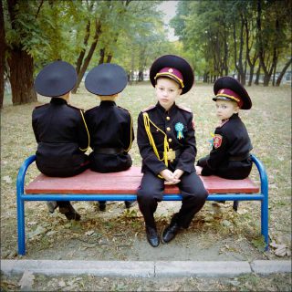 Michal Chelbin, How to Dance the Waltz, Jeunes cadets, Ukraine, 2015.