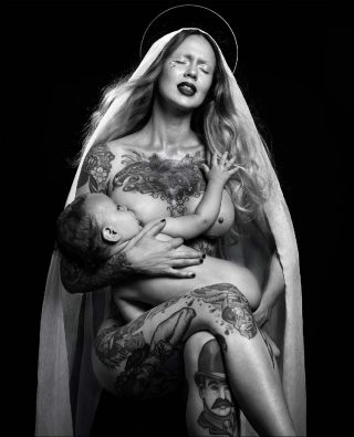 Reka Nyari, Immaculate Lactation (série Mother Ink).Reka Nyari, Inked In Tokyo (série Geisha Ink), 2017.