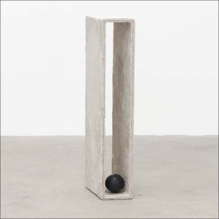 Bailey Fontaine, Plane Pedestal in Plain Plane, 2019