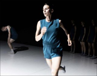 Amos Ben-Tal (Cie Off Projects) et la Cie ICK Amsterdam, 60, 2019