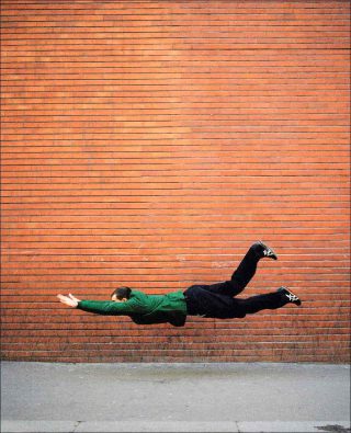 Denis Darzacq, La Chute N°20, 2006.