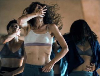 Claire Durand-Drouhin (Cie Traction), Portrait de groupe avec femme(s), 2018