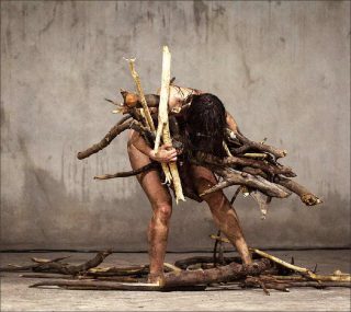 Marcelo Evelin (Cie Demolition Incorporada), A Invenção da Maldade, 2019