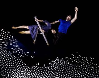 Adrien Mondot et Claire Bardainne (Cie Adrien M & Claire B), Acqua Alta - Noir d'encre, 2018-2019
