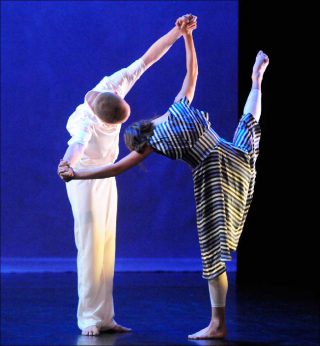 Merce Cunningham, Fabrications, 1987. Reprise de Petter Jacobsson et Thomas Caley (CCN - Ballet de Lorraine), 2019