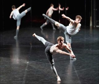 Petter Jacobsson et Thomas Caley (CCN - Ballet de Lorraine), For Four Walls, 2019