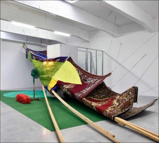 Jessica Stockholder, House Beautiful , 1994.